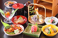 松魚亭五段弁当